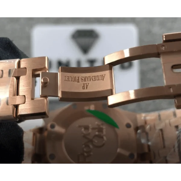 Audemars-Piguet-Royal-Oak-Chronograph-26331OR.OO_.D821CR.01-Replica-3.webp Audemars Piguet Royal Oak Chronograph 26331OR.OO.D821CR.01 Replica